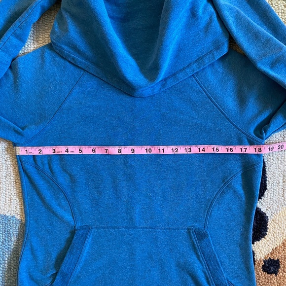 L.L. Bean I Cozy Pullover I Marine Blue Heather - Picture 5 of 16